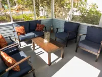 Newly Furnished 2 Bedroom, 1 1/2 Bath House With 2 Porches Close To The Villages Hotels in Fruitland Park