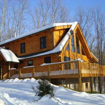The Blackbear 4 bed log cabin with loft and cathedral ceilings
