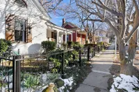 Artful 3BR King Beds in Historic District