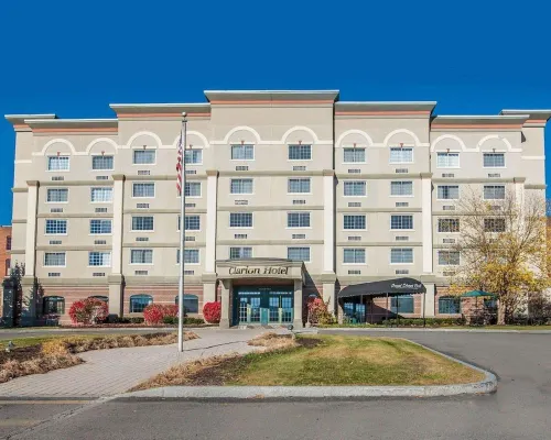 The Marx Hotel - Downtown - University Area Hotels in Oneonta