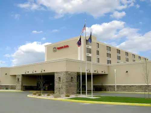 Western Heritage Hotel and Conference Center, an Ascend Collection Hotel - bar