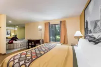 Super 8 by Wyndham Sun Prairie/Madison E Hotels in Sun Prairie