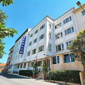 Ulubat Castle Hotel