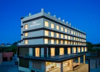 Nataraj Sarovar Portico Jhansi Hotels in 
