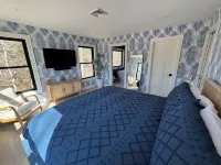 Beautifully built Cape Elizabeth home nestled in the woods on 2.5 acres Hotels in der Nähe von Fort Williams Park