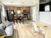 Bayside Casita Upgraded &In Town Hotels in Arcata
