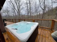 Deer Haven Cabin, Stunning Mtn Views, Hot Tub+Fire Table+Grill, Game Room, WiFi! - Chalets