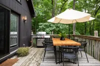 Your Fall Retreat Awaits at the Old Mountain House