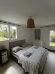 Quiet house in greenery 700m from the sea