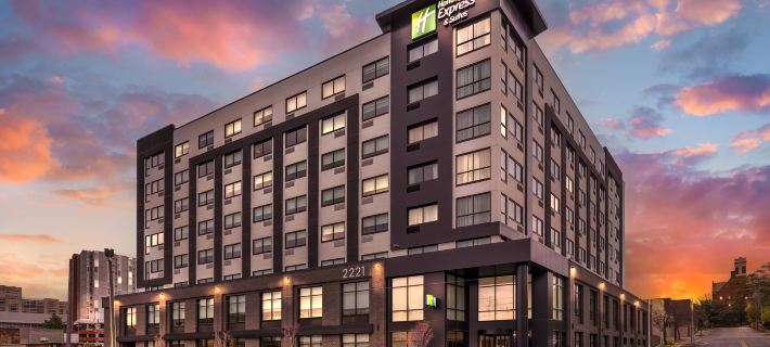 Holiday Inn Express & Suites NASHVILLE WEST END - UNIV AREA by IHG Hotels in Davidson County