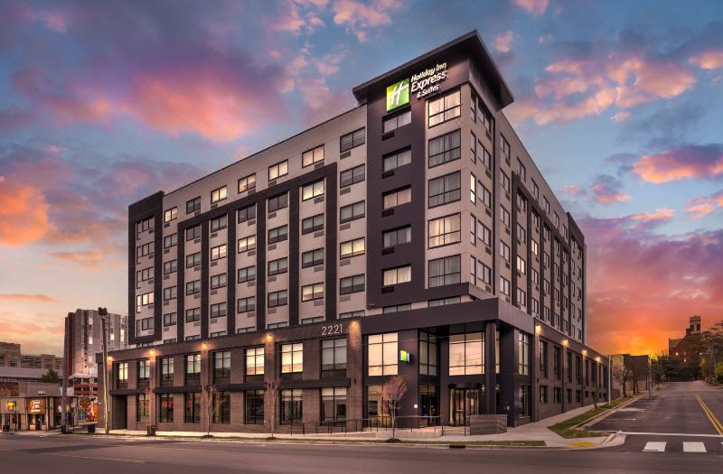Holiday Inn Express & Suites Nashville West END - Univ Area by IHG