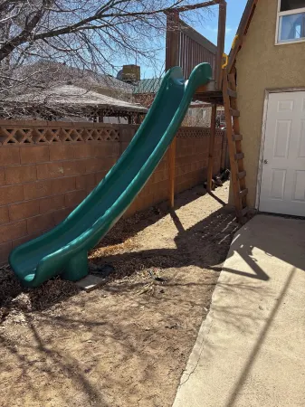 House near SUU and  Shakespeare festival, Bryce Canyon & Zions National Parks