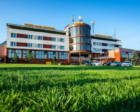 Hotel la Mar Hotels in Kielce