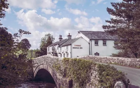 The Bridge Inn Отели в г. Манкастер