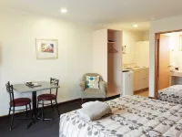 Admiral Court Motel & Apartments Hotels in Invercargill