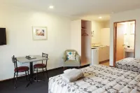 أدميرال كورت موتل آند أبارتمنتس فنادق في 