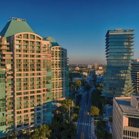 The Ritz-Carlton Coconut Grove, Miami Отели рядом с достопримечательностью «Коконат-Гроув»
