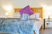 Northlands Farm & Lakes Hotel dekat Chichester Cathedral