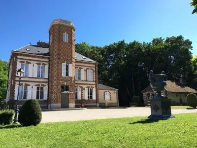 蒙塔貝特木屋飯店 La Seine附近的飯店