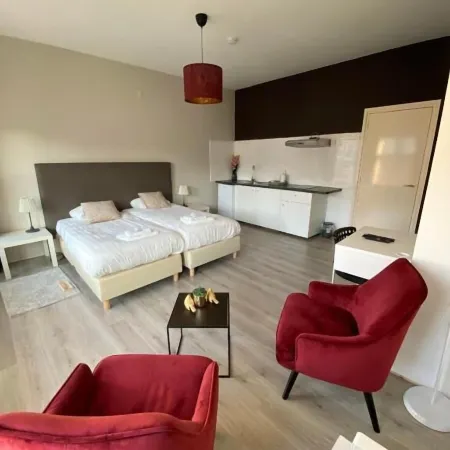 Hotel La Noire - Delft City Centre