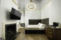 เดอะ เอ็ดเวิร์ด โฮเทล