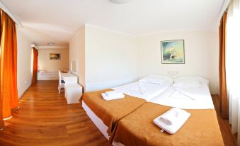 Hotel Xanadu