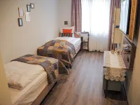 Tante Alma's Mülheimer Hotel Hotel dekat Dicken am Damm
