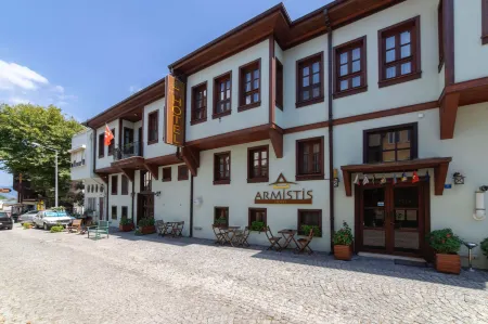 Armistis Hotel Отели рядом с достопримечательностью «Mudanya Yunus Aniti»