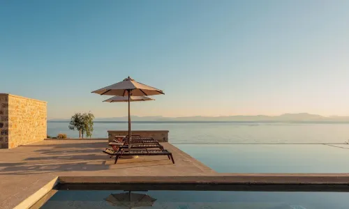 Sampatiki Suites - Seaview Luxury Suites with Breakfast and Spa