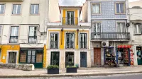 Vago Alcântara Suites Hotels near 25th of April Bridge