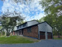 Spacious 5-bedroom house in the woods in Cold Spring just 5 minutes from town