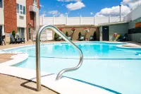 Rodd Moncton - Pools