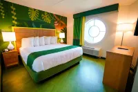Castaway Bay by Cedar Point Resorts Hotels in Sandusky