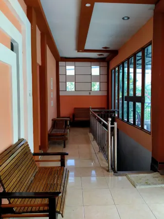 Hotel Mitra Kapuas Raya Sintang Отели в г. Ladang