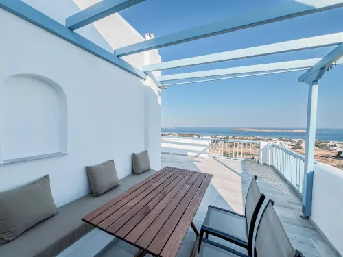 Yaleena Residences - balcony
