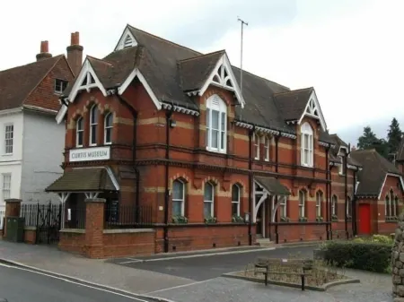 Link Road House by Redwood Stays