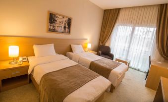 Gdz Hotels Gediz Business