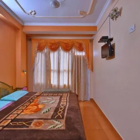 Hotel Ashish Inn - Kandaghat