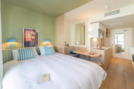 Bikube Lyon Отели рядом с достопримечательностью «Университет Люмьер Лион 2 - Кампус Берж дю Рона»