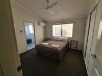 เอเมอรัลด์กรีนวิลเลจ