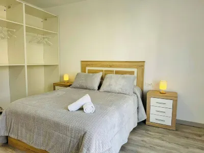 Bright Apartment Near Granada Center Hotel a Vega de Granada