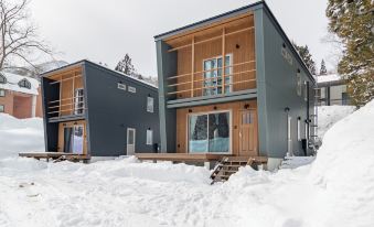 Creekside Chalets Hakuba