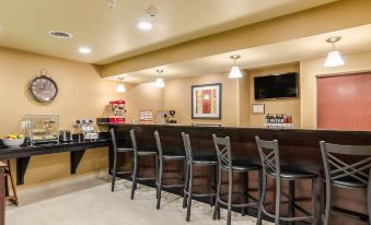 Cobblestone Inn & Suites - Oberlin