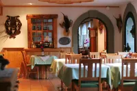 Seehotel Jaegerhof Hubertus - breakfast
