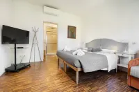 La Coroncina Lodging - Airport Shuttle