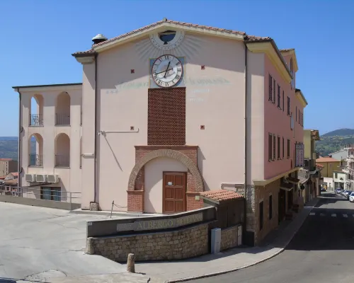 Meridiana Hotel a Arbus