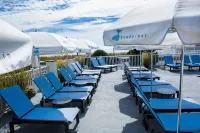 Sandpiper Beach Club