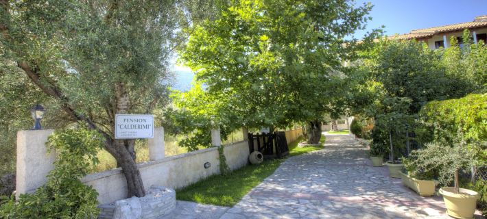 Calderimi Lefkada Hotels in Ellomeno