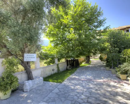 Calderimi Lefkada Hotels in Ellomeno