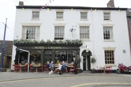 The Rose and Crown Отели рядом с достопримечательностью «Warwick Racecourse»